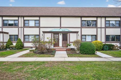 apt-e2-127 15th St, Garden City, NY, 11530-1502 | Card Image