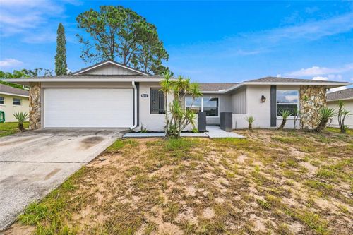 8022 Idle Briar Ln, PORT RICHEY, FL, 34668-6820 | Card Image