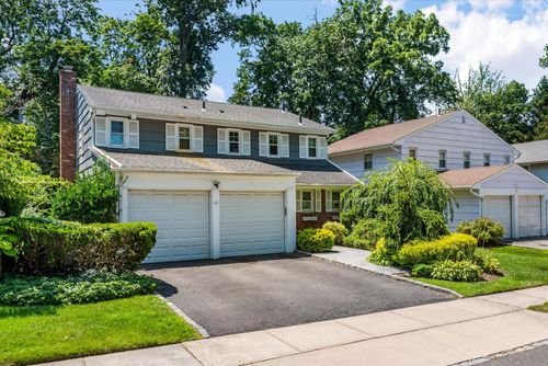 12 Meryl Ln, Great Neck, NY, 11024-1725 | Card Image