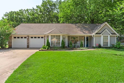 11 Sharondale Ct, Maumelle, AR, 72113-6495 | Card Image