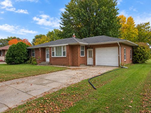 1012 Becker Ave Se, Willmar, MN, 56201-3719 | Card Image