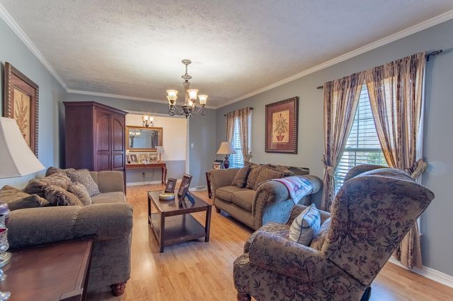 735 Streaming Water Loop, House other with 3 bedrooms, 4 bathrooms and null parking in Clifton TN | Image 20