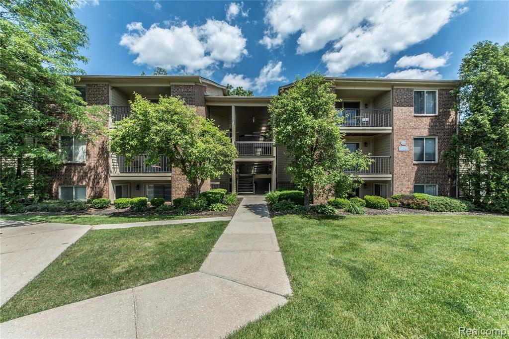 1811 2620 Greenstone Boulevard, Sold in Auburn Hills Zoocasa
