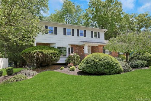 44 Ruth Dr, New City, NY, 10956-3939 | Card Image