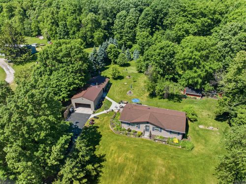 N6814 Sugarbush Rd, GLENBEULAH, WI, 53023-1145 | Card Image