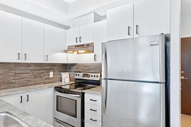 804 - 1 Cole St, Condo with 2 bedrooms, 1 bathrooms and 1 parking in Toronto ON | Image 11