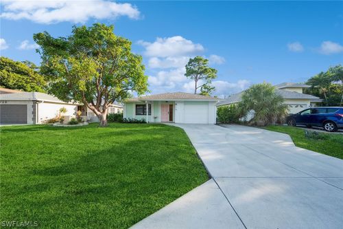 724 92nd Avenue N, Naples, FL, 34108 | Card Image