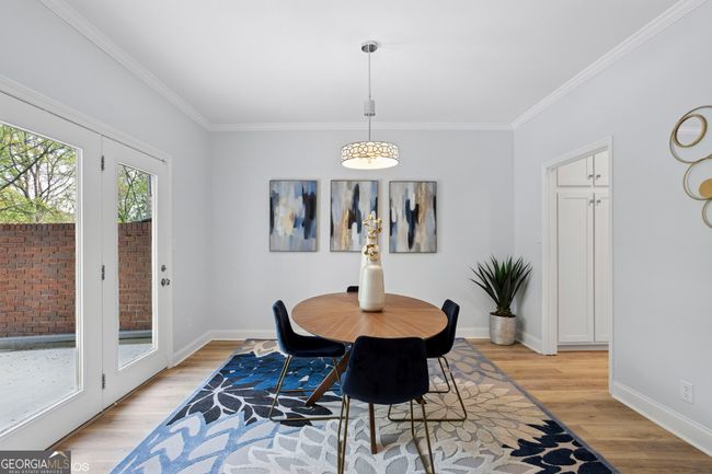 5273 Glenridge Dr, Townhouse with 3 bedrooms, 4 bathrooms and 2 parking in Sandy Springs GA | Image 24