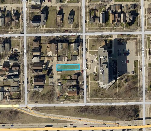 223 N 33rd St, Milwaukee, WI, 53208-4127 | Card Image