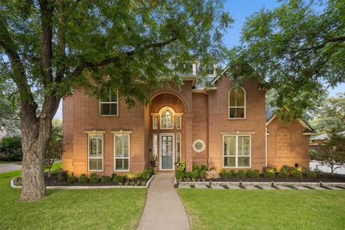 5617 Hunterwood Ln, Arlington, TX, 76017-8208 | Card Image