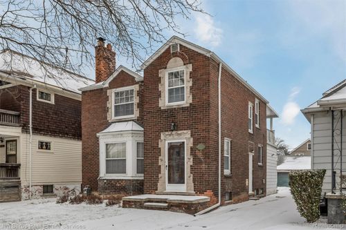 1328 Lakepointe St, Grosse Pointe Park, MI, 48230-1014 | Card Image