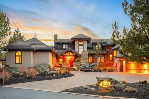 23087 Watercourse Way, Bend, OR, 97701-0113 | Card Image