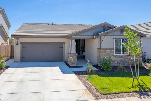 1275 Traverse Dr S, Madera, CA, 93636-9128 | Card Image