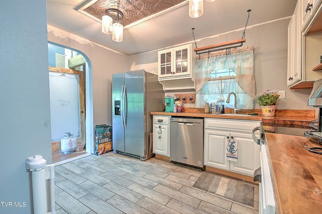 21209 Lime Hill Rd, House other with 4 bedrooms, 2 bathrooms and null parking in Bristol VA | Image 15
