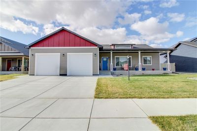 922 Grouse Berry Street, House other with 3 bedrooms, 2 bathrooms and null parking in Billings MT | Image 1