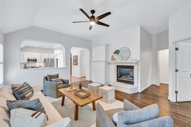 11413 Cherisse Dr, House other with 3 bedrooms, 2 bathrooms and 2 parking in Austin TX | Image 15