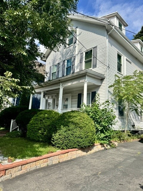 Residential Lease in Medford 2