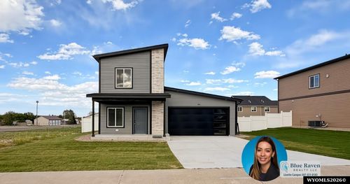 86 26th St, Wheatland, WY, 82201-3706 | Card Image