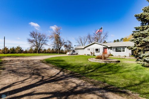 13618 57th St Se, Enderlin, ND, 58027-9741 | Card Image