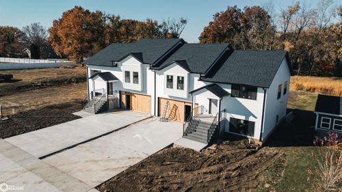 925 Horizon St, Burlington, IA, 52601-3067 | Card Image