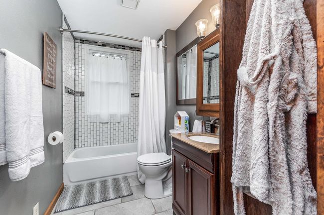 158 E Water St, House other with 4 bedrooms, 4 bathrooms and null parking in SHULLSBURG WI | Image 35