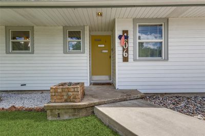 106 W Duke Street, House other with 3 bedrooms, 1 bathrooms and null parking in Howe TX | Image 3