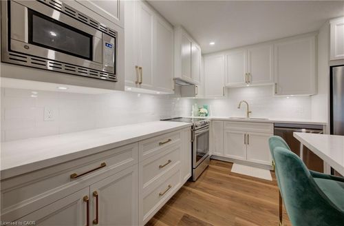 105-440 Wellington Street W, Mount Forest, ON, N0G2L1 | Card Image