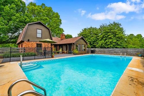 9020 Deer Hill Rd, Belews Creek, NC, 27009-9712 | Card Image