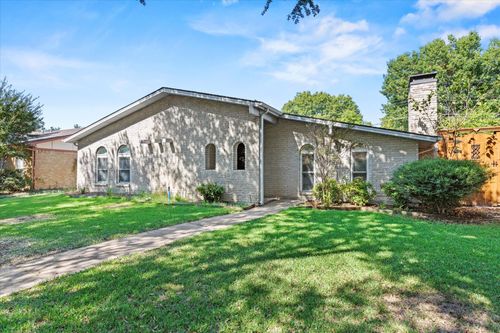 949 Windy Meadow Dr, Plano, TX, 75023-4952 | Card Image