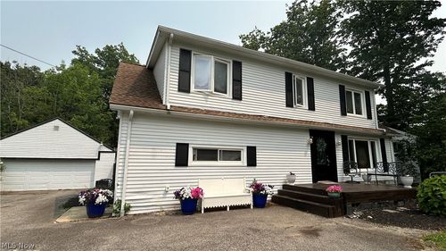 10187 Sperry Rd, Kirtland, OH, 44094-9513 | Card Image