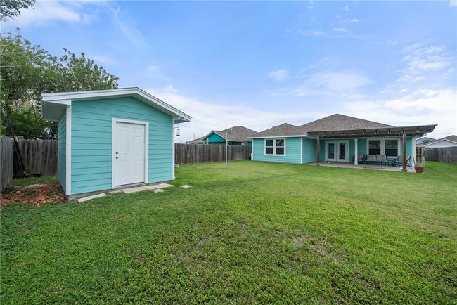 2371 Scotts Cir, House other with 3 bedrooms, 2 bathrooms and null parking in Ingleside TX | Image 28
