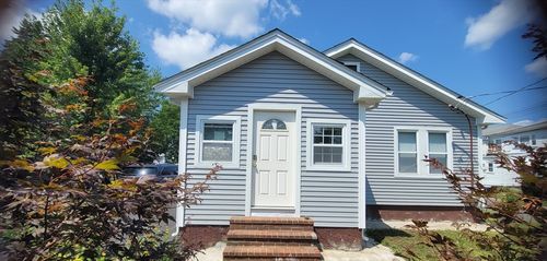 891 Granite St, Braintree, MA, 02184-5330 | Card Image