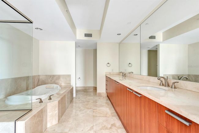 UNIT-1107 - 241 Riverside Dr, Condo with 2 bedrooms, 2 bathrooms and null parking in HOLLY HILL FL | Image 12