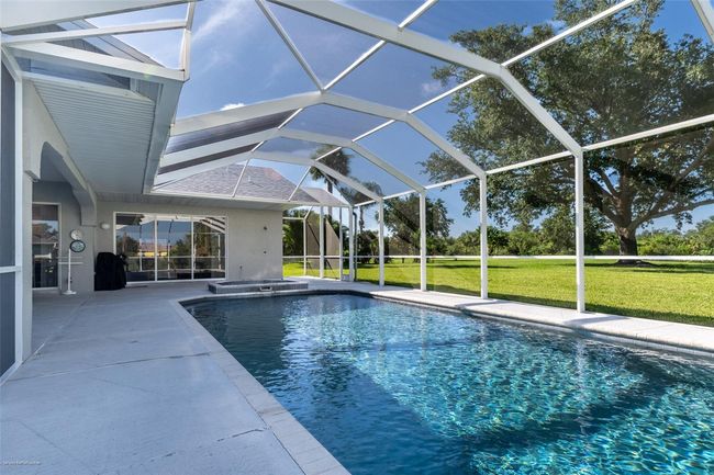 27406 Tierra Del Fuego Cir, House other with 4 bedrooms, 4 bathrooms and null parking in PUNTA GORDA FL | Image 4