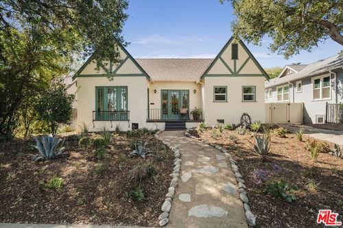 1667 N Allen Ave, Pasadena, CA, 91104-1606 | Card Image