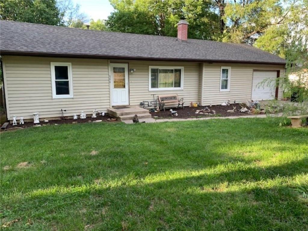 Chestnut St, Greenwood, MO 64034
