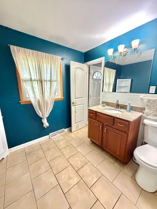 18832 Cherry Ln, Lansing, IL, 60438-3427 | Card Image