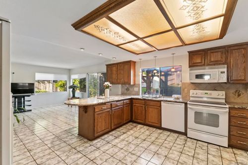 4375 Calle De Vida, San Diego, CA, 92124-2208 | Card Image