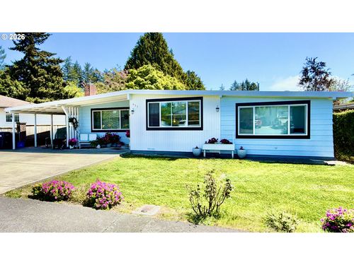 433 Fir St, Brookings, OR, 97415-9222 | Card Image