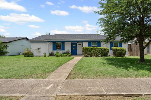 1425 Crockett St, Garland, TX, 75042-5008 | Card Image