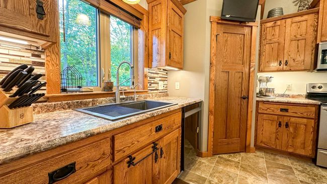 Custom oak cabinets | Image 9
