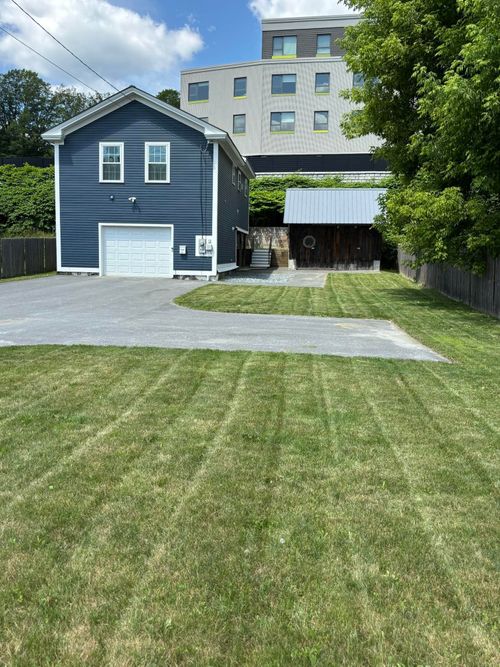 14 Central St, Windsor, VT, 05089-1405 | Card Image