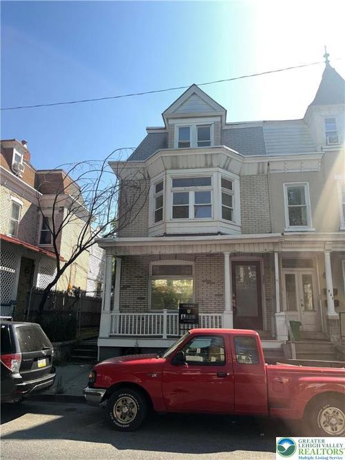527 N 6th St, Allentown, PA, 18102-2927 | Card Image