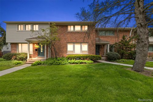 1065 Wimbleton Dr, Birmingham, MI, 48009-7607 | Card Image