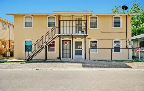 121 & 123 N Bethel St, Roma, TX, 78584-5697 | Card Image