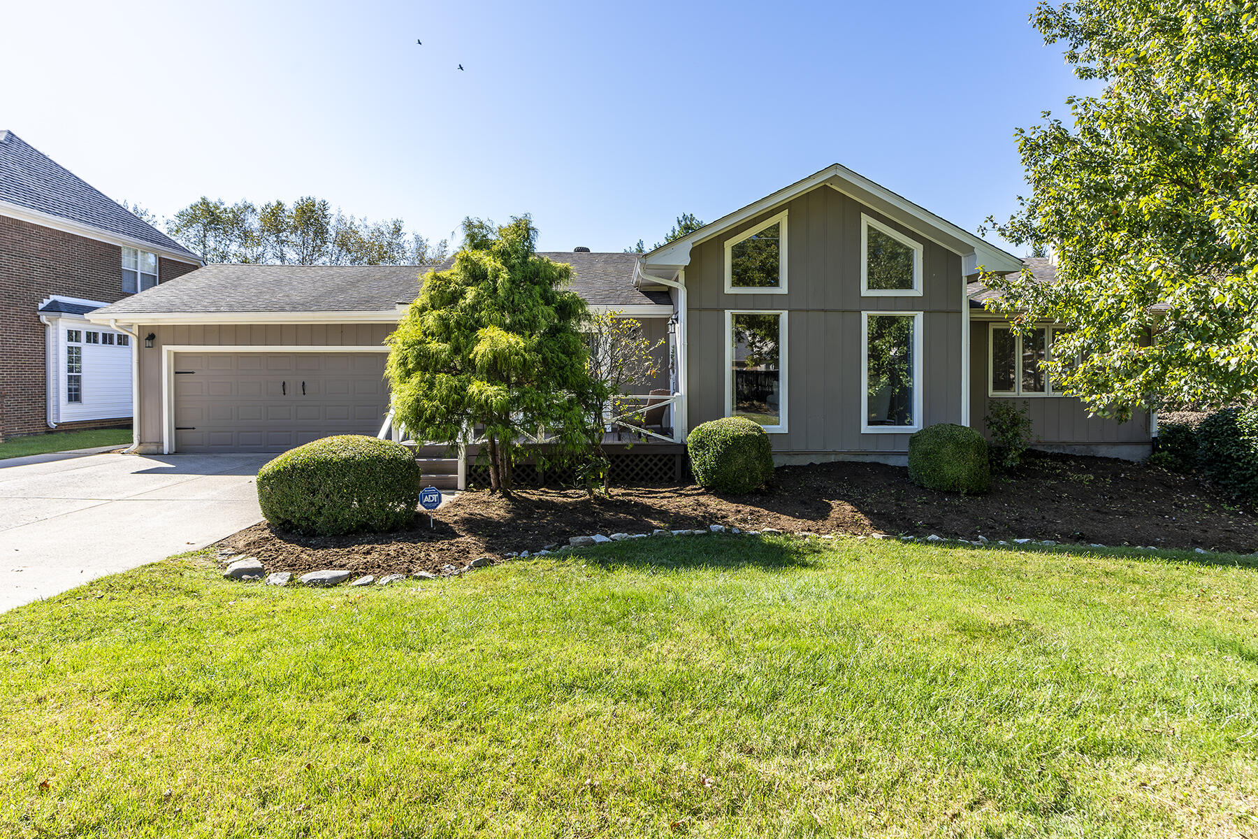 2108 Cave H Ill Lane, For Sale in Lexington Zoocasa