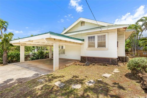 3204 Mooheau Ave, Honolulu, HI, 96816-1220 | Card Image