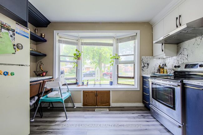 915 Harding St, House other with 3 bedrooms, 2 bathrooms and 3 parking in Whitby ON | Image 12