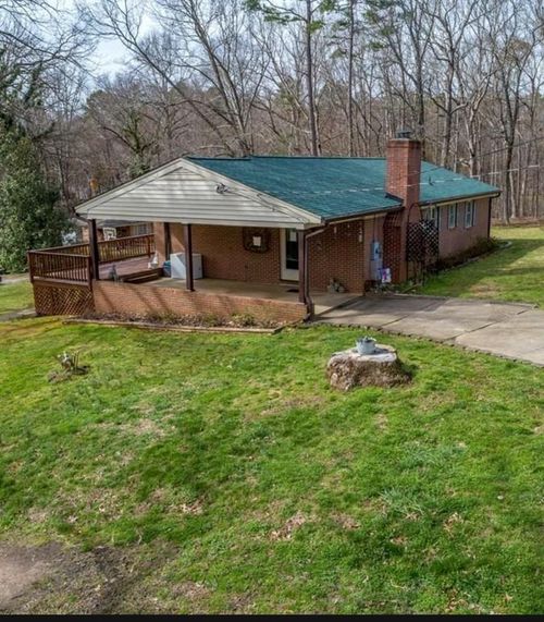 25 Valley St, Clarksville, VA, 23927-2713 | Card Image