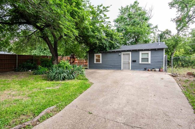 715 S Barnett Ave, House other with 5 bedrooms, 4 bathrooms and null parking in Dallas TX | Image 6